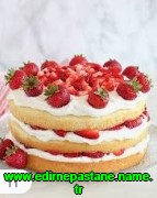 Edirne Şeffaf doğum günü yaş pastası
