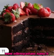 Edirne Çikolatalı muzlu yaş pasta
