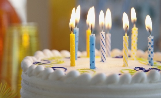 Edirne Şeffaf yaş pasta yaş pasta doğum günü pastası satışı
